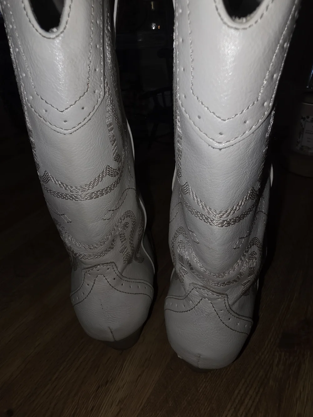 White Women's Western Cowboy Boots - Classic Stitch Detail